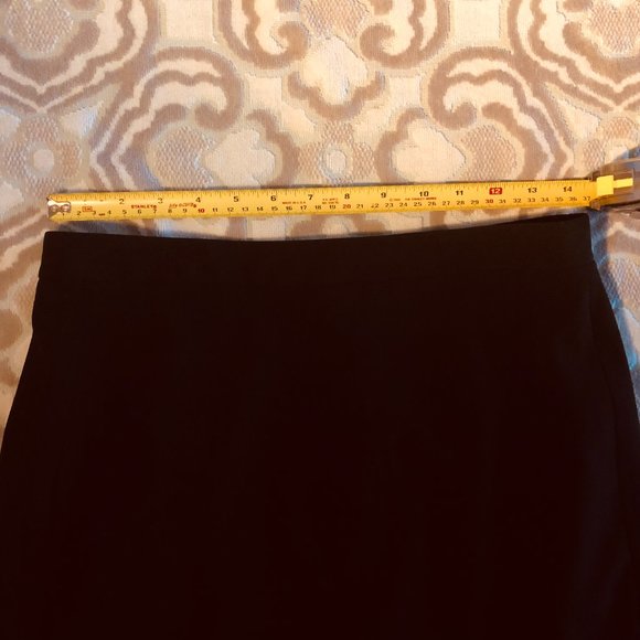 NWOT-Isaac Mizrahi black pencil skirt - size 4 - Picture 5 of 7